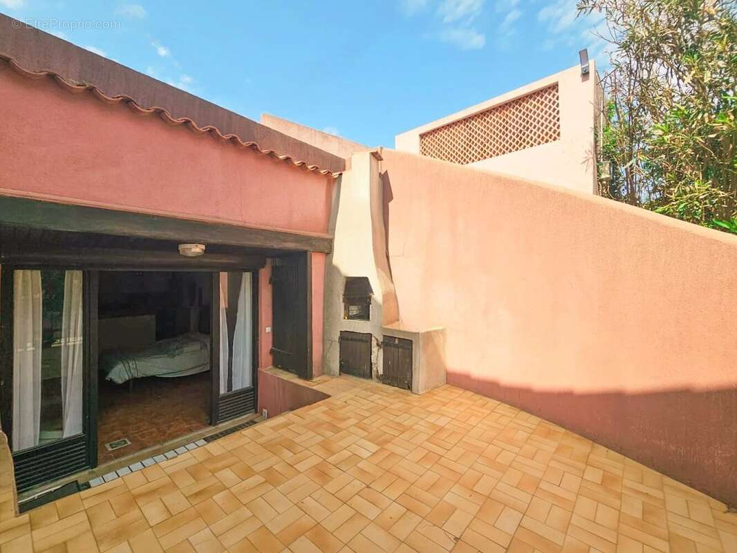 Appartement à FREJUS