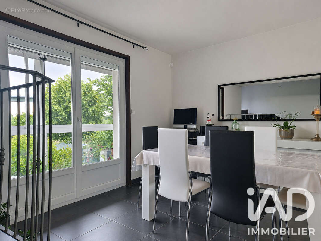 Maison 114 m² à Le Puy-En-Velay  - photo 6