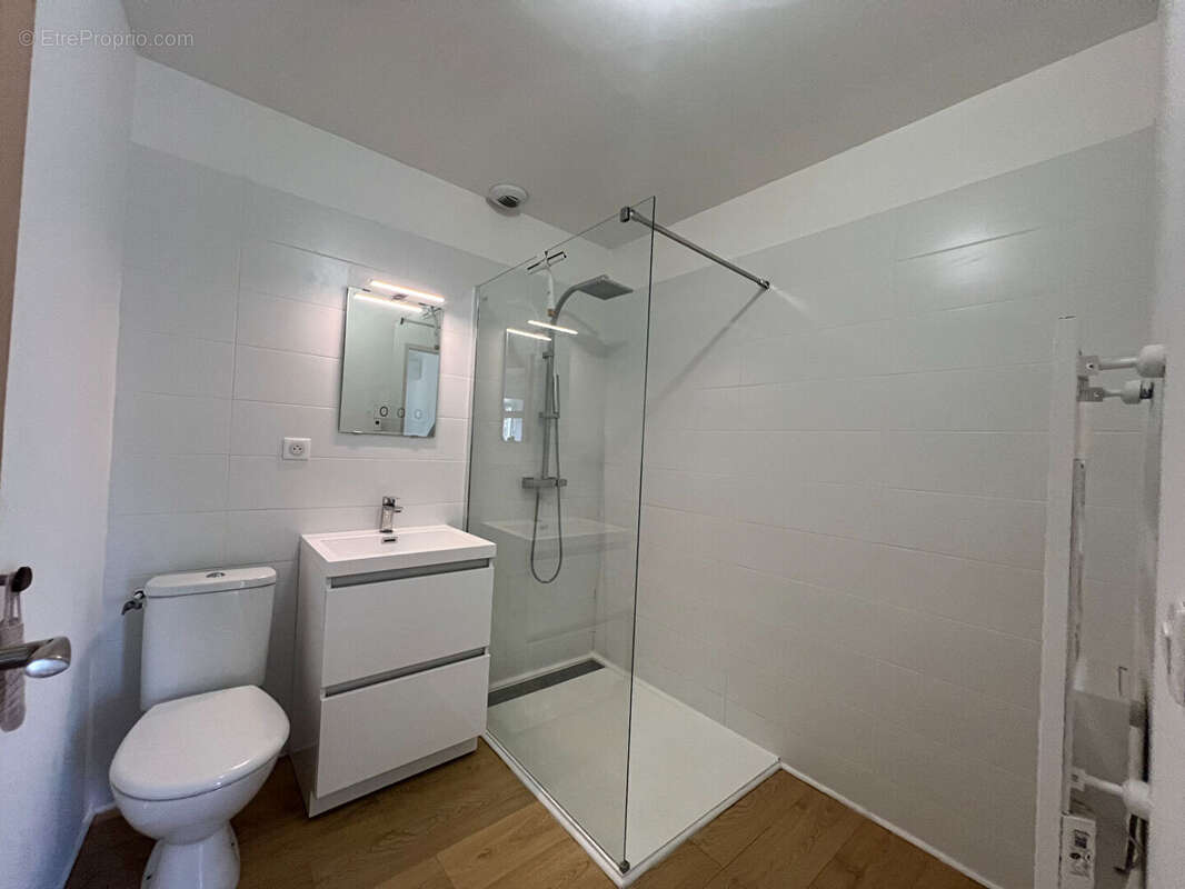 Maison à MEYNES