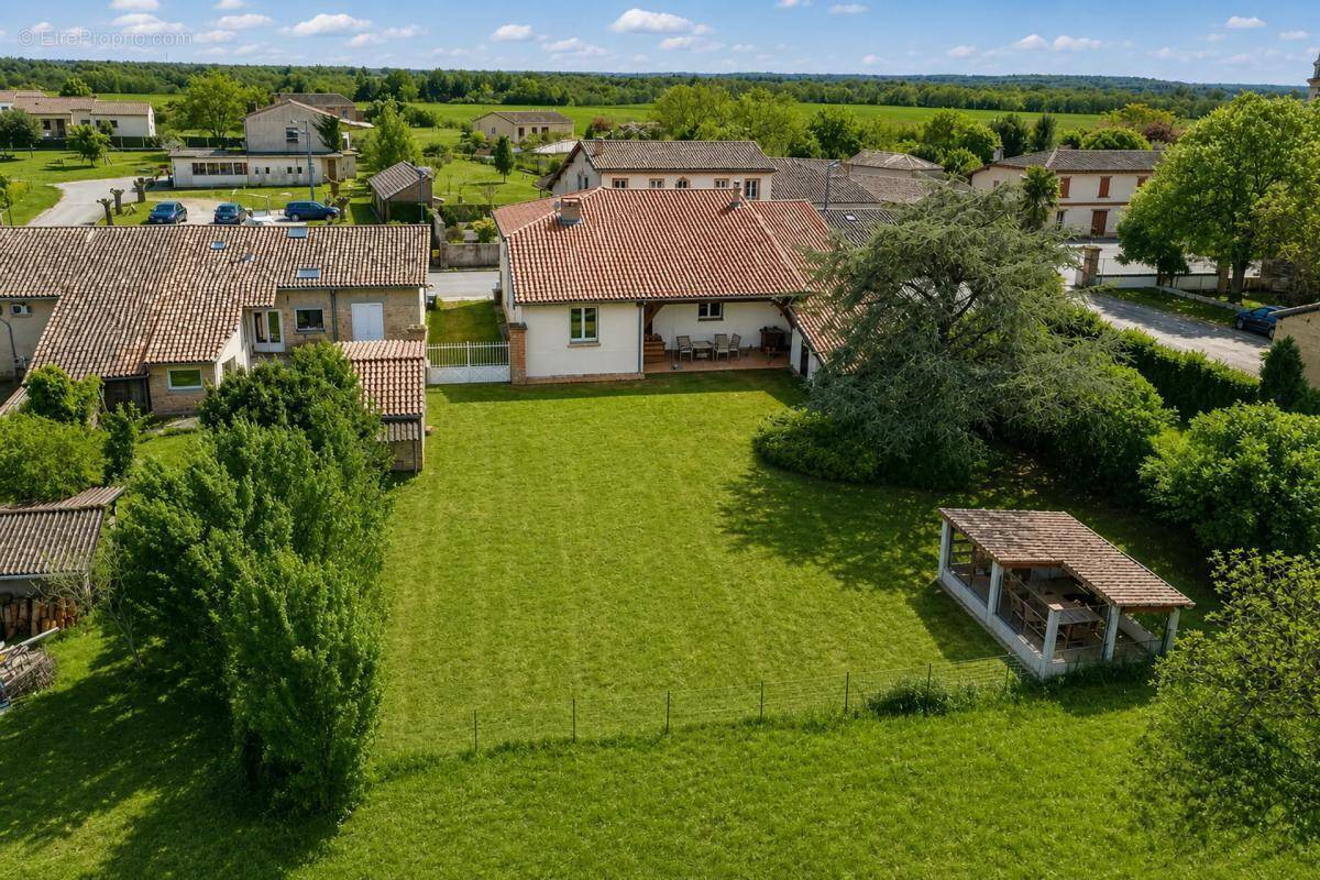 Maison à VERDUN-SUR-GARONNE