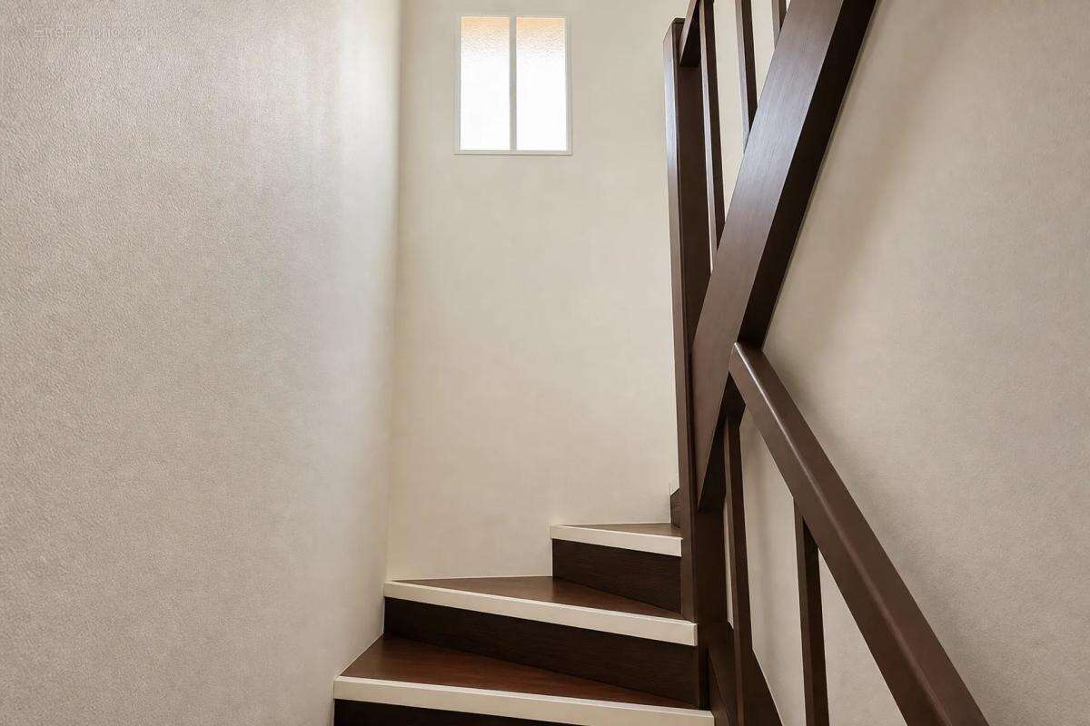 Maison louée au pied de la Cité de Carcassonne - photo 4