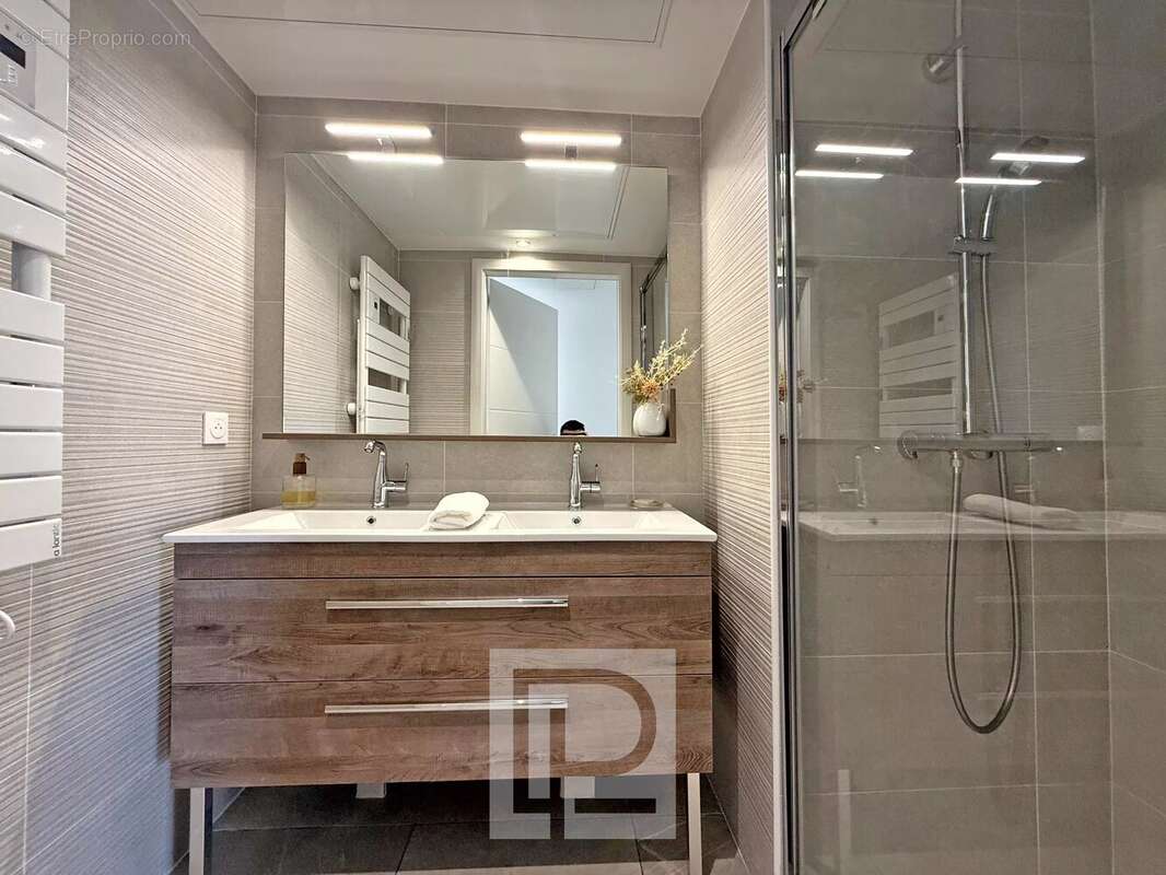 Appartement à MOUGINS