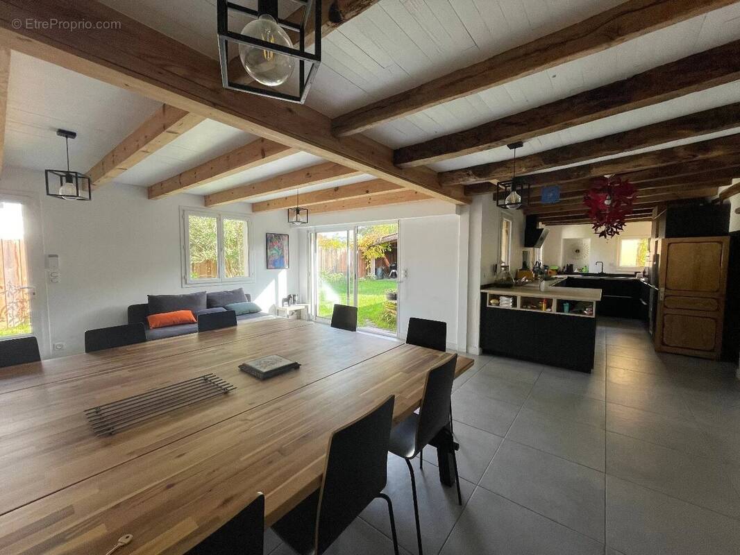 Maison à SAUBRIGUES