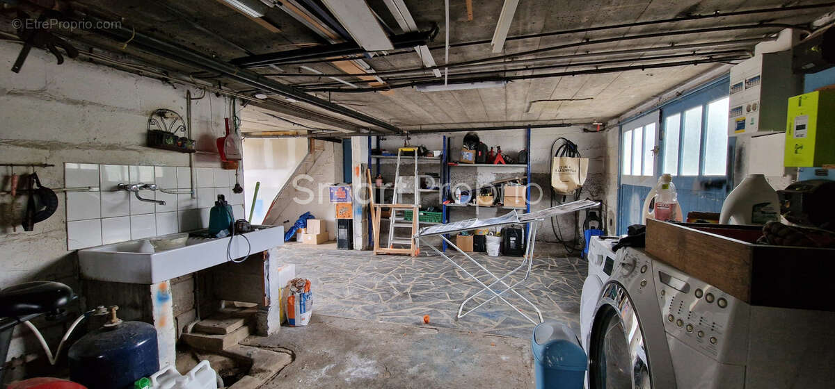 Maison avec dépendance de 37 m2  sous-sol complet  nombreux travaux déjà réalisés - photo 8