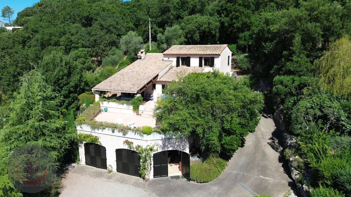 Maison à LES ADRETS-DE-L'ESTEREL