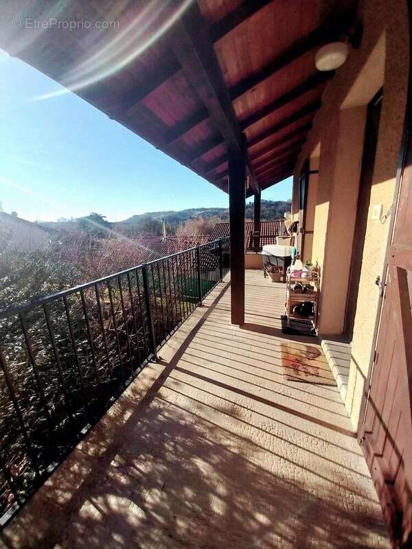 Maison à SAINT-VERAND