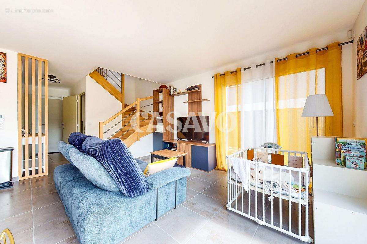 Maison à CROZET