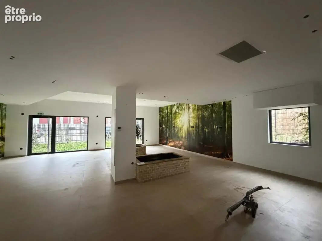 Local commercial - photo 3