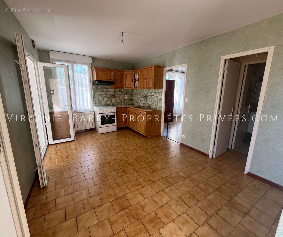 Maison de plain pied avec veranda et exterieur - photo 5