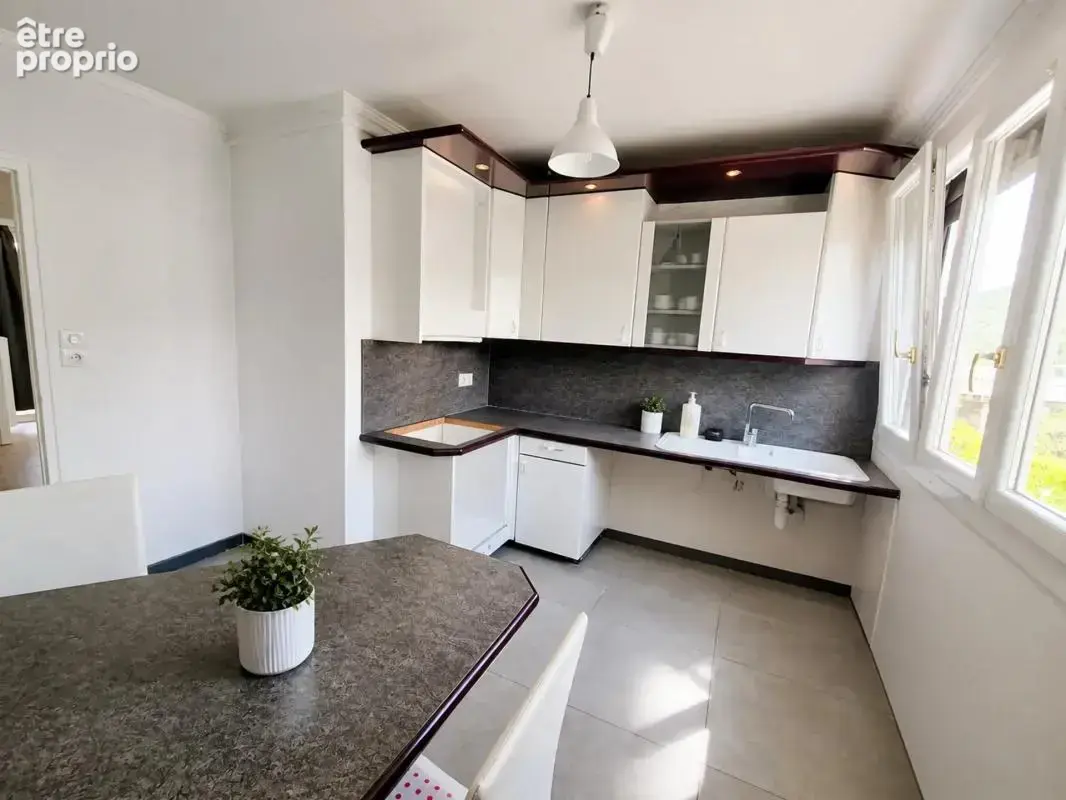 Appartement T4 de 73,27 m² avec balcon, loggia, parking - photo 6