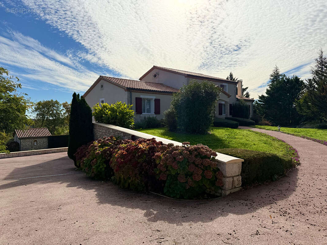 Maison à HAUTEFAGE-LA-TOUR