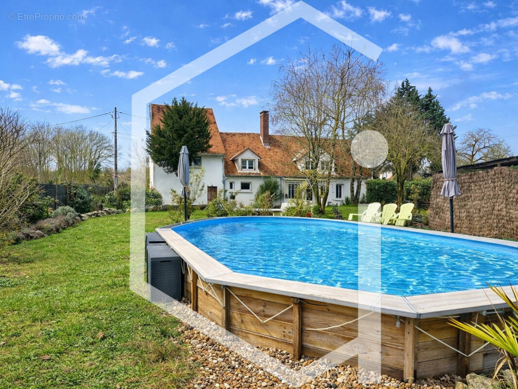 Maison à COSNE-COURS-SUR-LOIRE