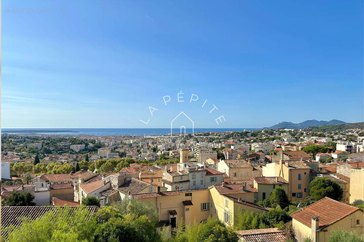 Appartement à LE CANNET