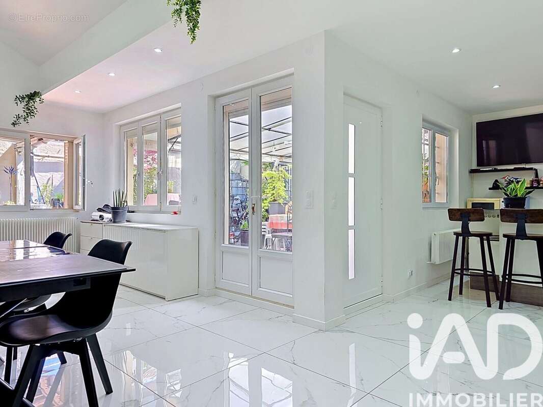Photo 3 - Maison à MAISONS-ALFORT