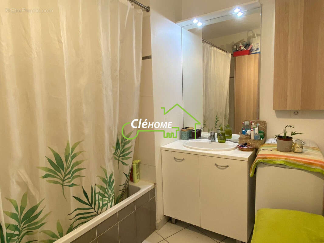 Appartement à LENTILLY