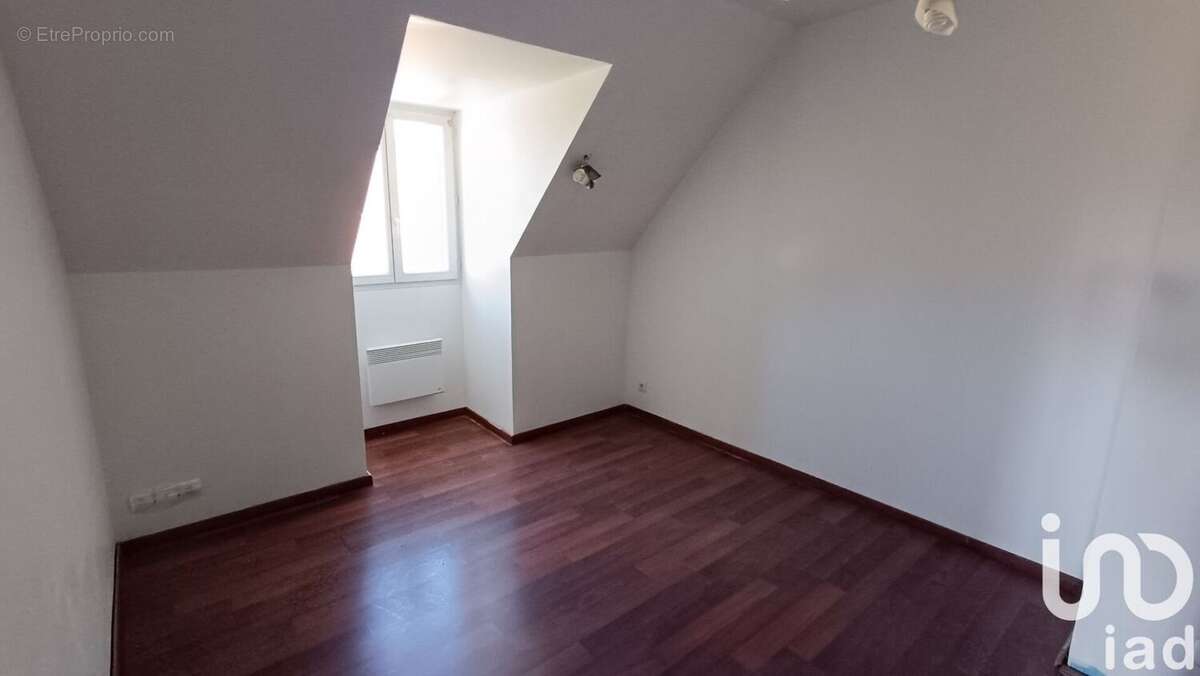 Maison 140 m² à Saint-Maur  - photo 8
