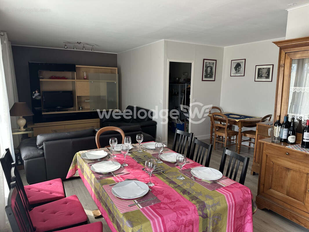 Maison à DENEUILLE-LES-CHANTELLE