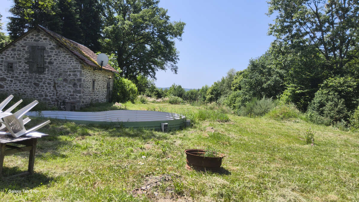 Longère avec dépendances - photo 4