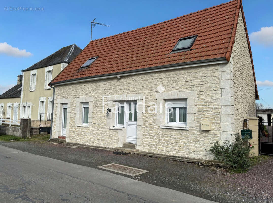 Maison à AIREL