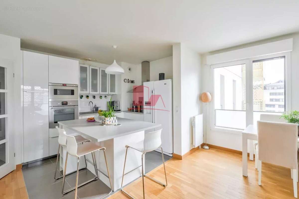 Appartement à ISSY-LES-MOULINEAUX