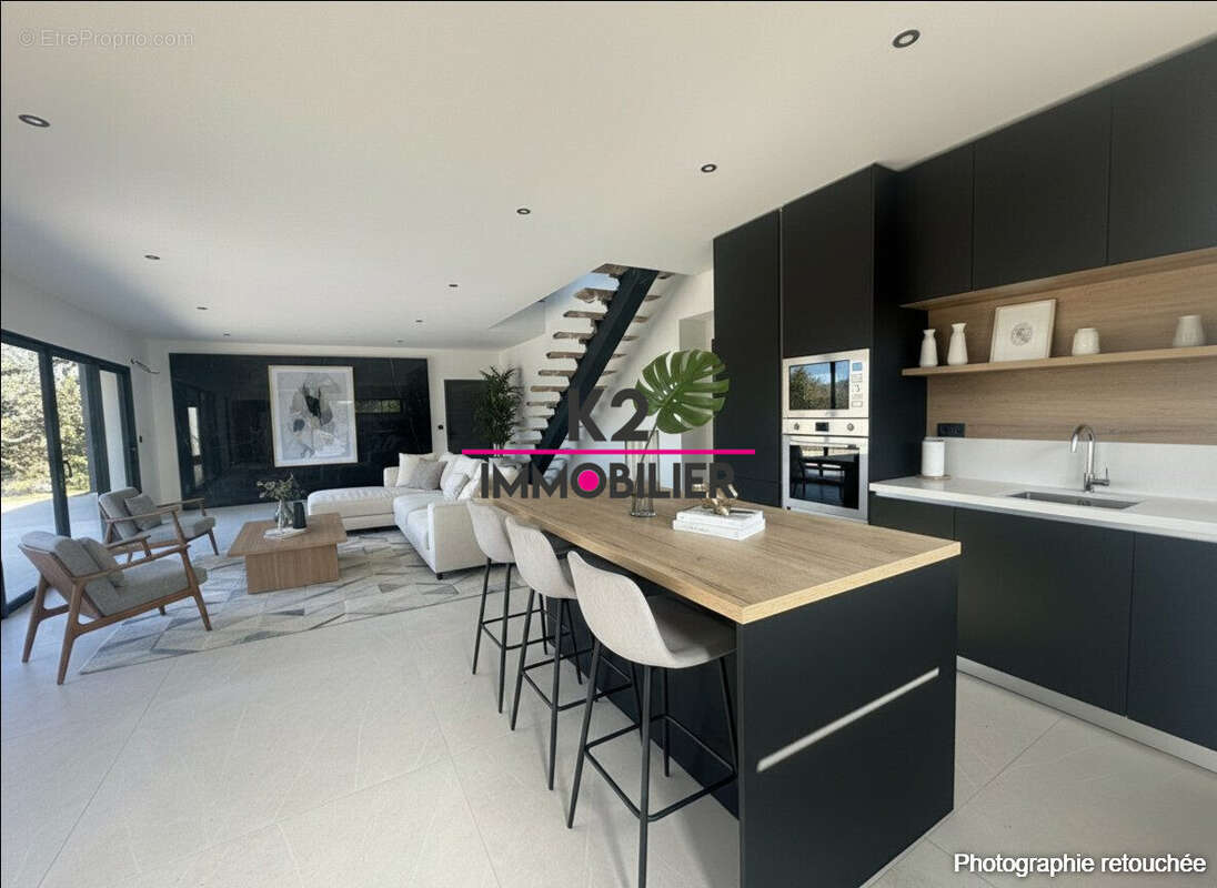 Maison à MALATAVERNE