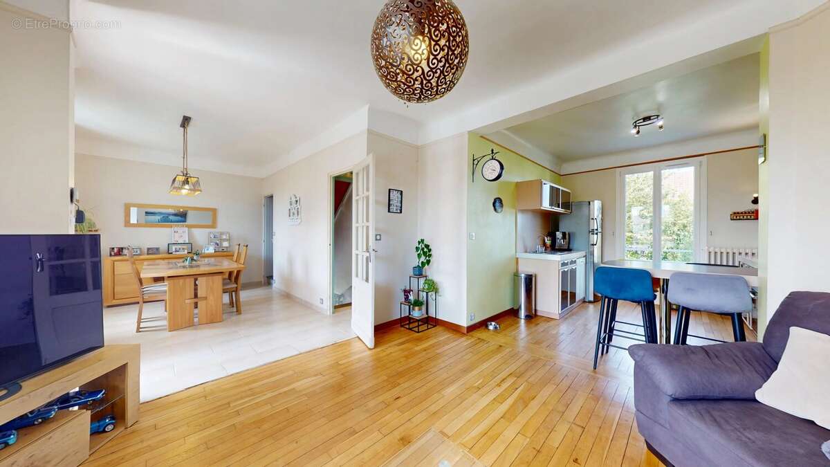 Maison à MONTFERMEIL