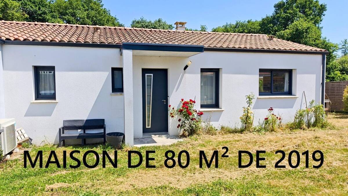 Maison à NESMY