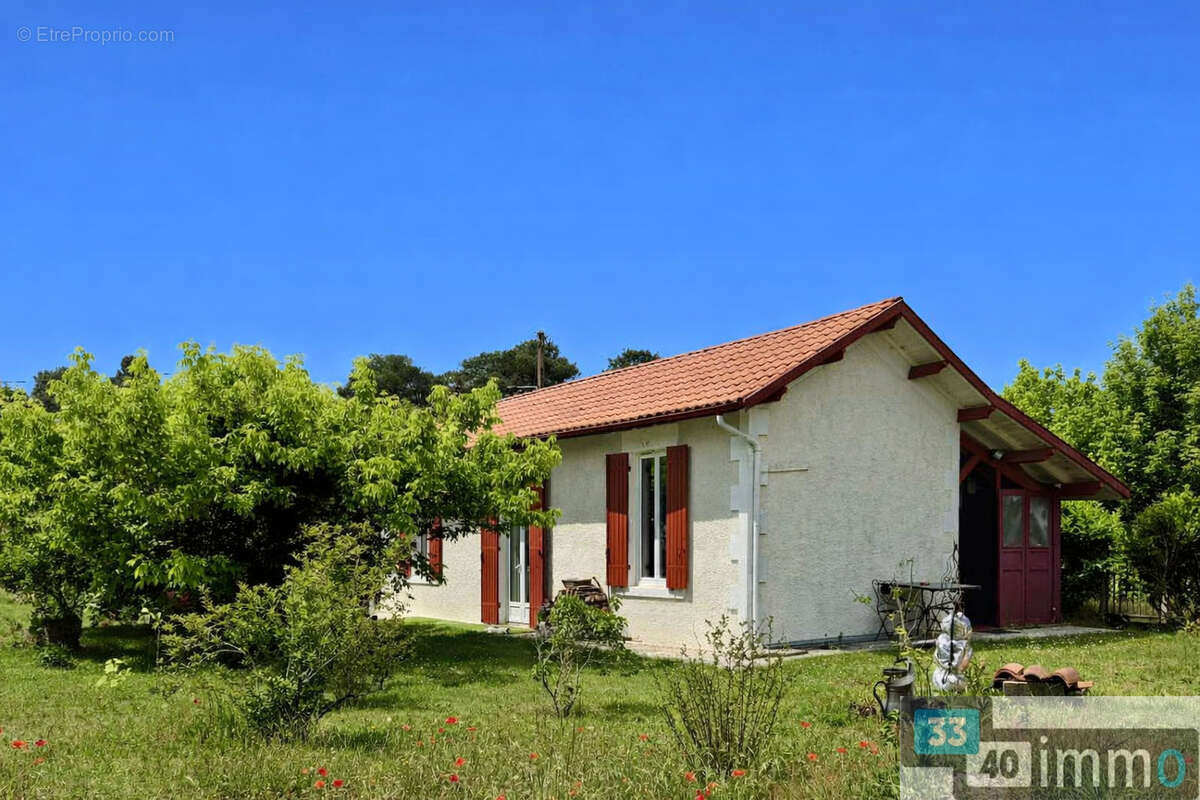Maison à SALLES