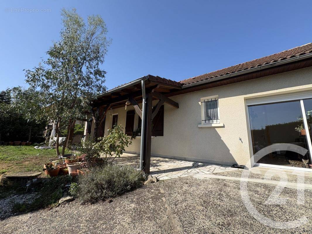 Maison à AIXE-SUR-VIENNE