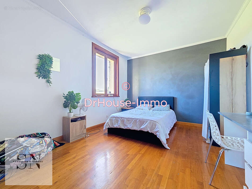 Maison à LA SAUVETAT-SUR-LEDE