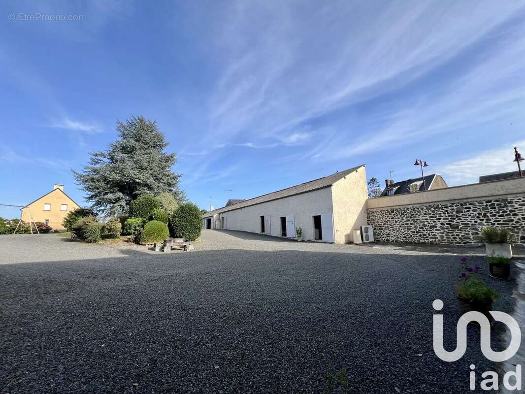 Photo 2 - Maison à SAINT-SAUVEUR-LENDELIN