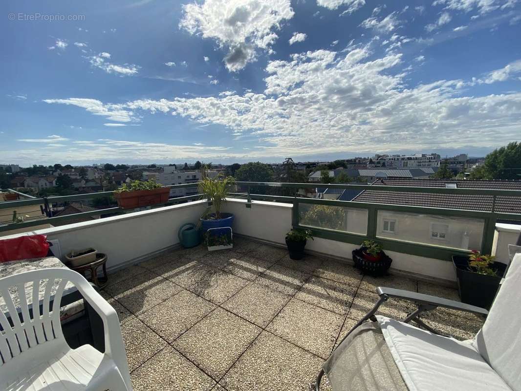 Appartement à LIVRY-GARGAN