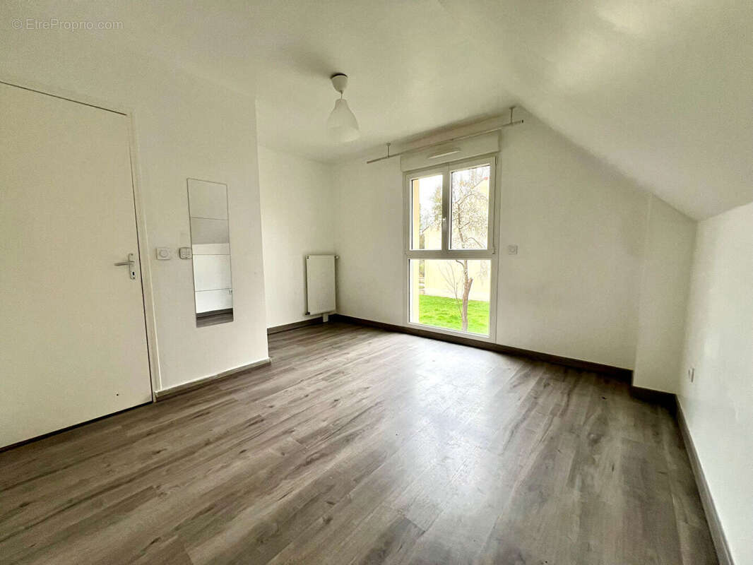 Maison à MONTIGNY-LES-CORMEILLES