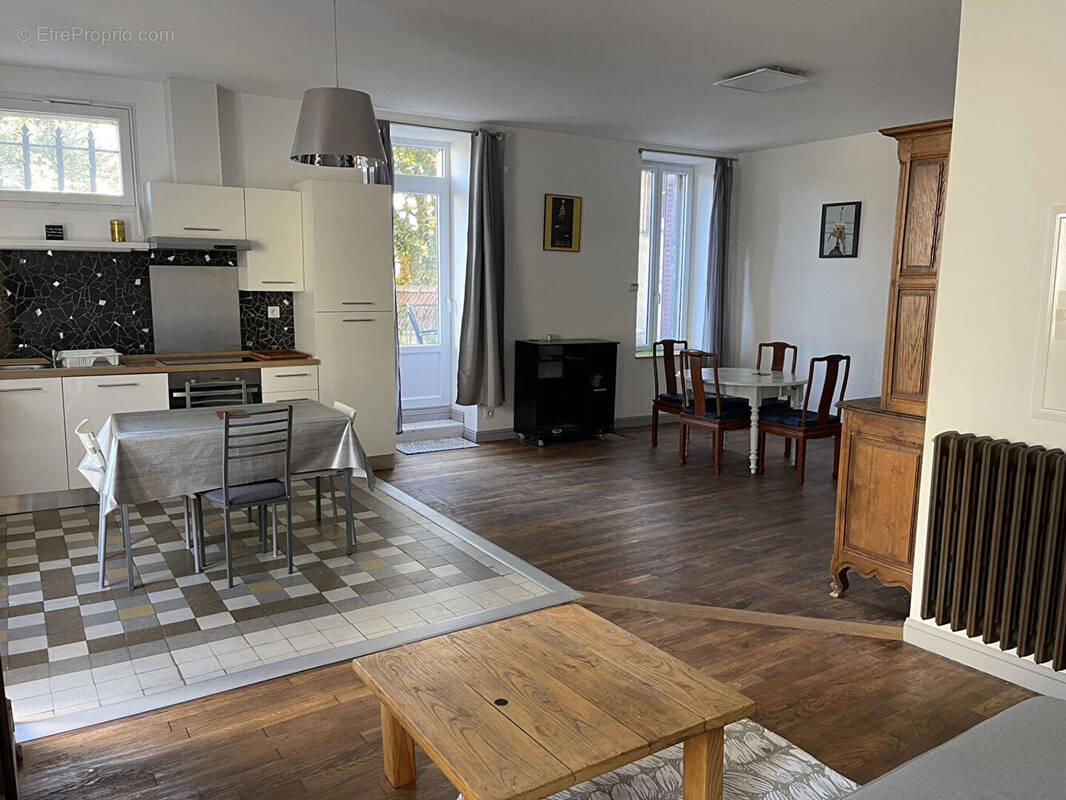 Appartement à VILLEFRANCHE-DE-ROUERGUE