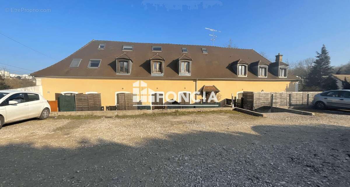 Appartement à VILLABE