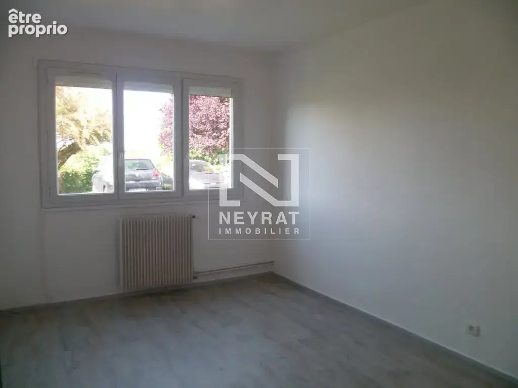 Appartement avec garage dans copropriete renovee energetiquement - photo 5
