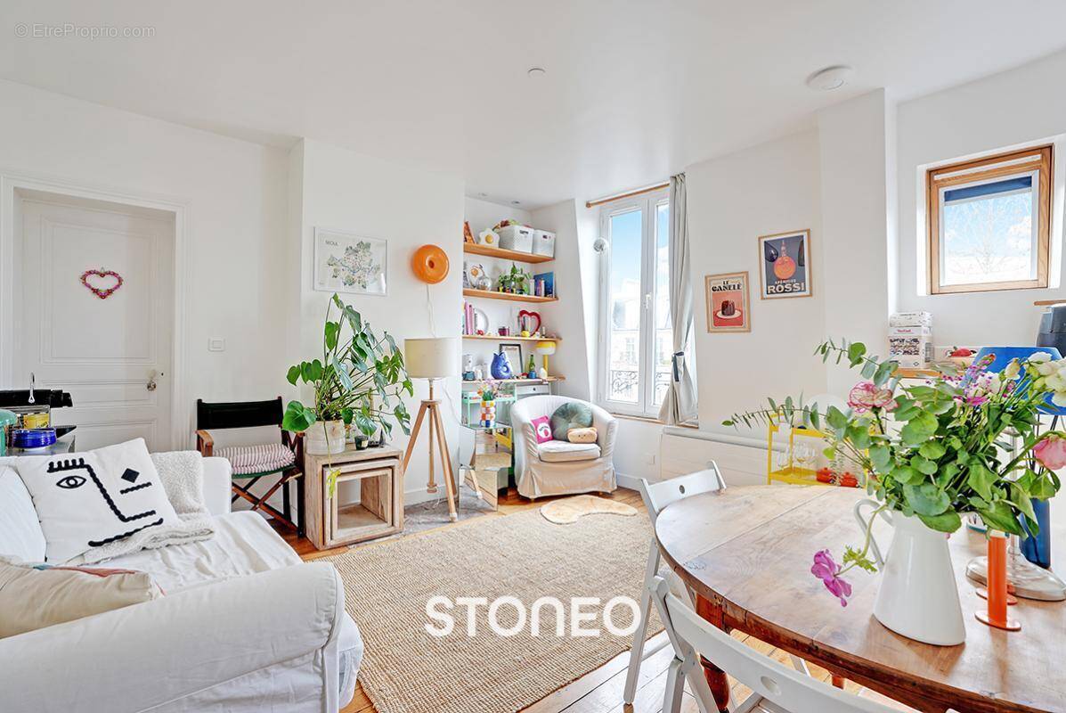 Appartement à PARIS-18E