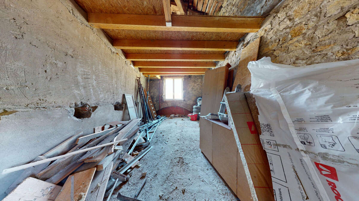 Maison 100 m² à Poncin  - photo 9