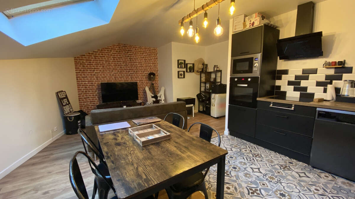 Appartement à LA VILLE-DU-BOIS