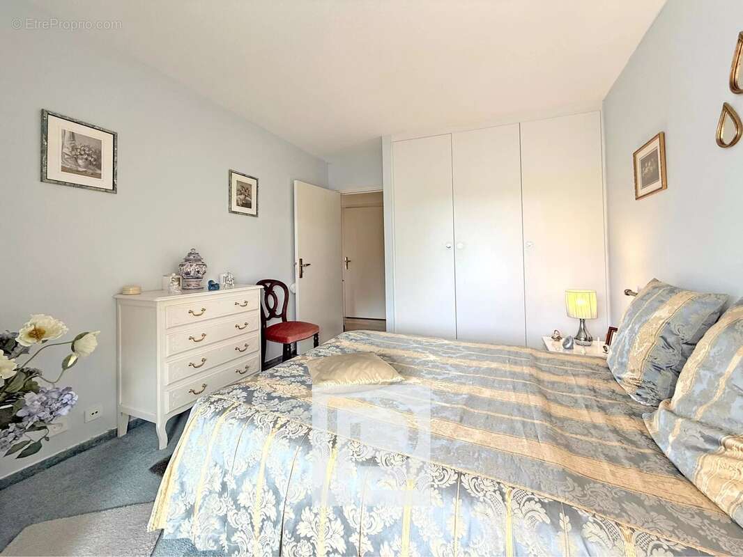 Appartement à MANDELIEU-LA-NAPOULE