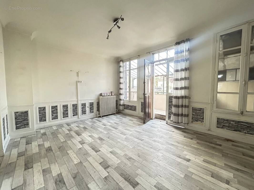 Maison à ROMAINVILLE