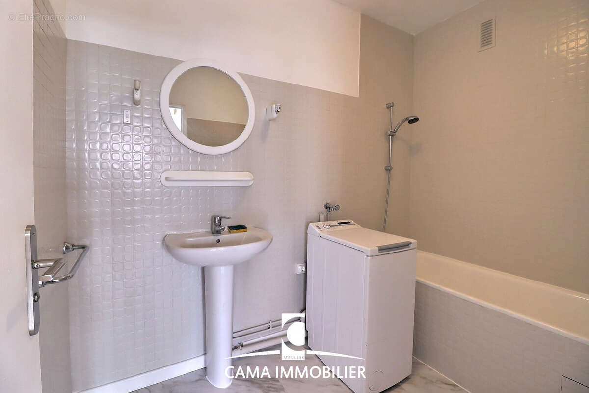 Appartement à FONTENAY-LE-FLEURY