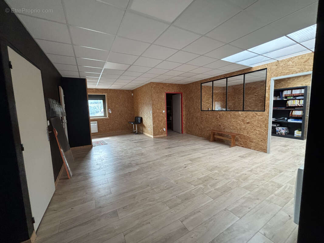 Commerce à LANCRANS