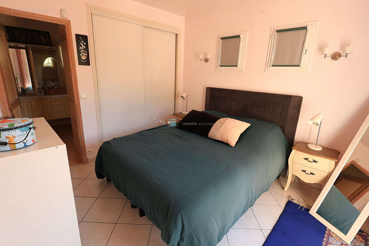 VILLA 130 m² et sous sol total sur 1575 m² de terrain avec piscine - photo 14