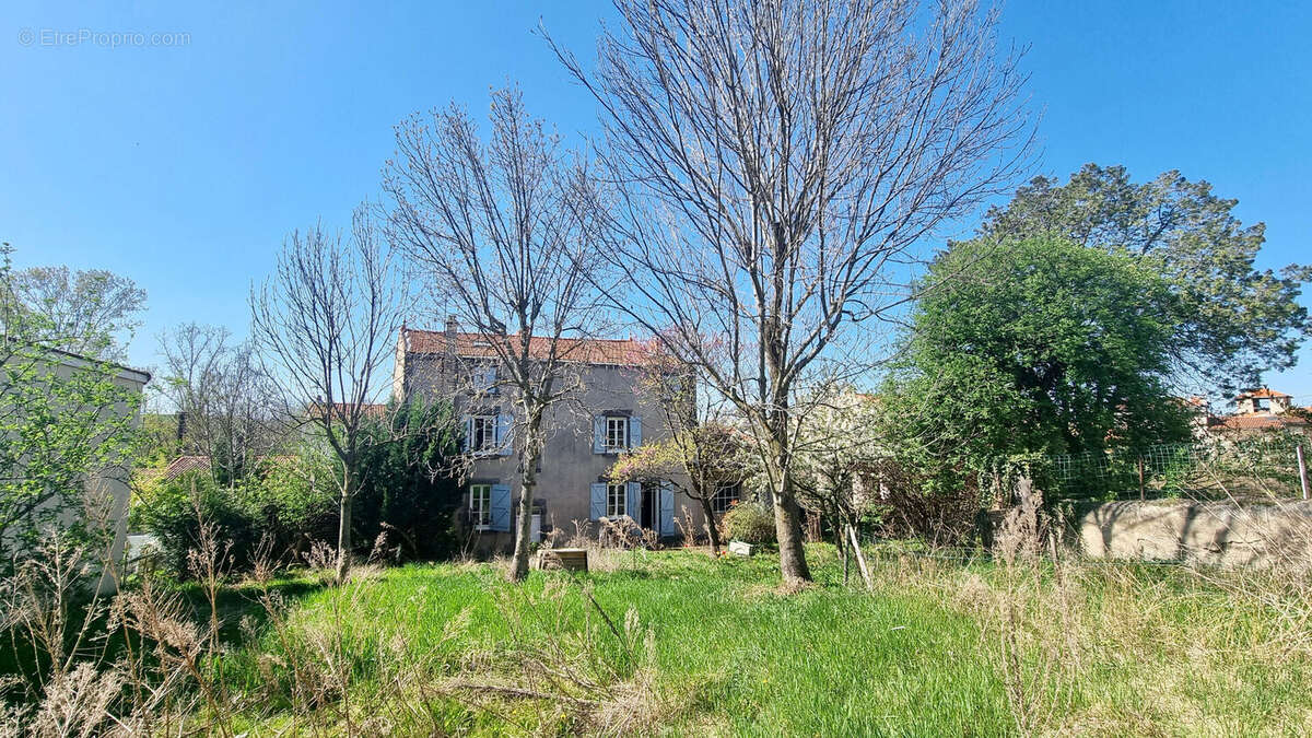 Maison à MEZEL