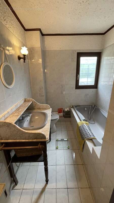 Maison 122 m² à Cambronne-Les-Clermont  - photo 4