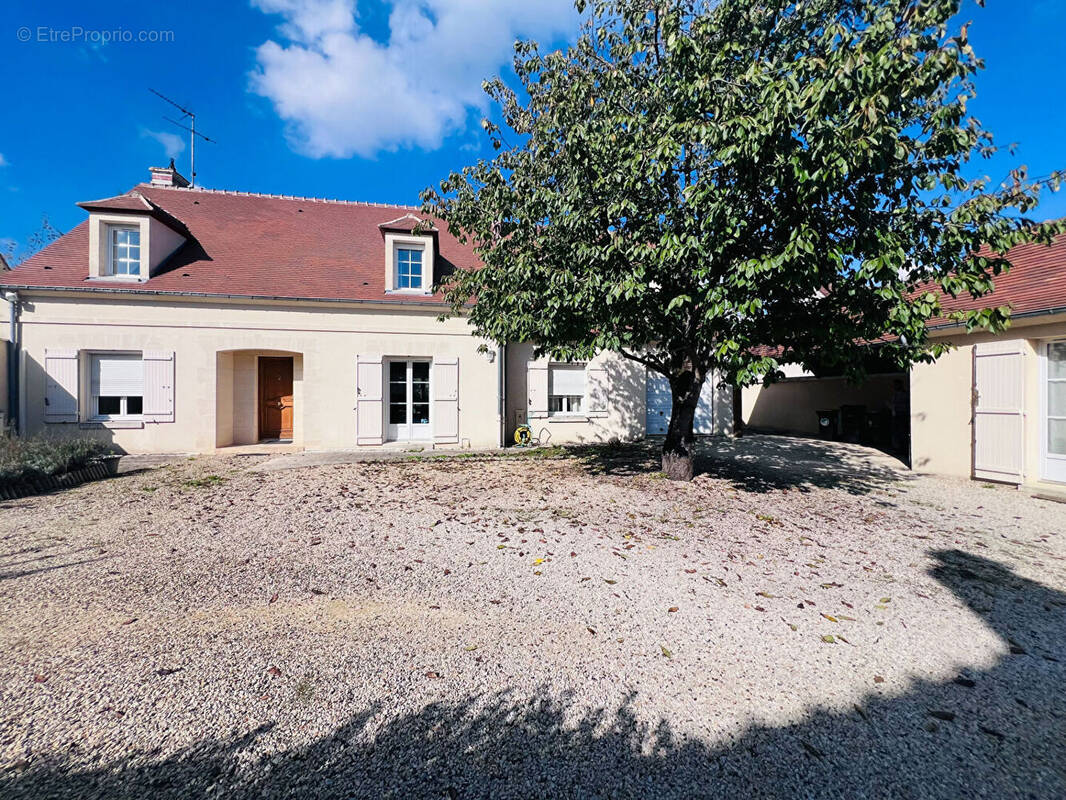 Maison à SENLIS