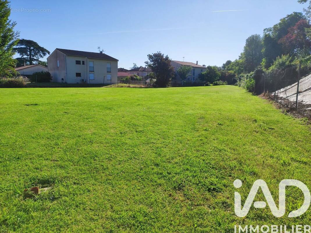 Photo 1 - Terrain à LE PASSAGE