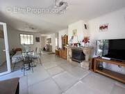 Maison à VILLENEUVE-DE-LA-RAHO