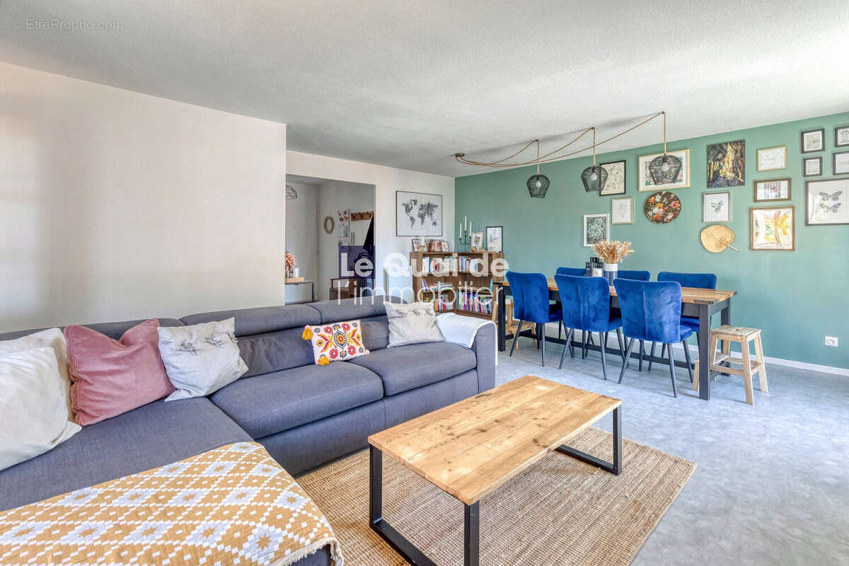 Appartement à MEYLAN